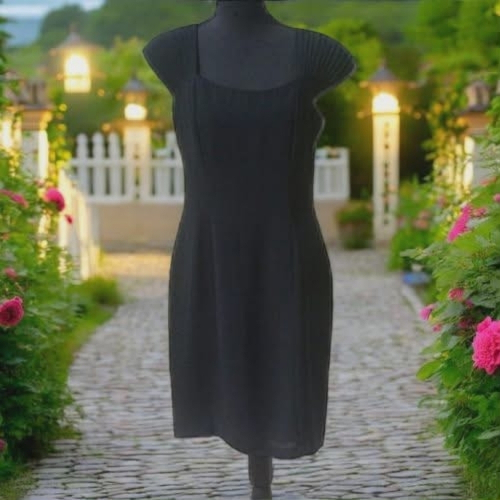 Black Sheath Dress Size 8 Fully Lined Back Zipper